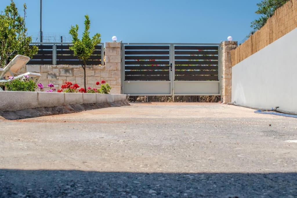 Md Residence Near The Beach W Bbq And Private Parking 赫索尼索斯 外观 照片