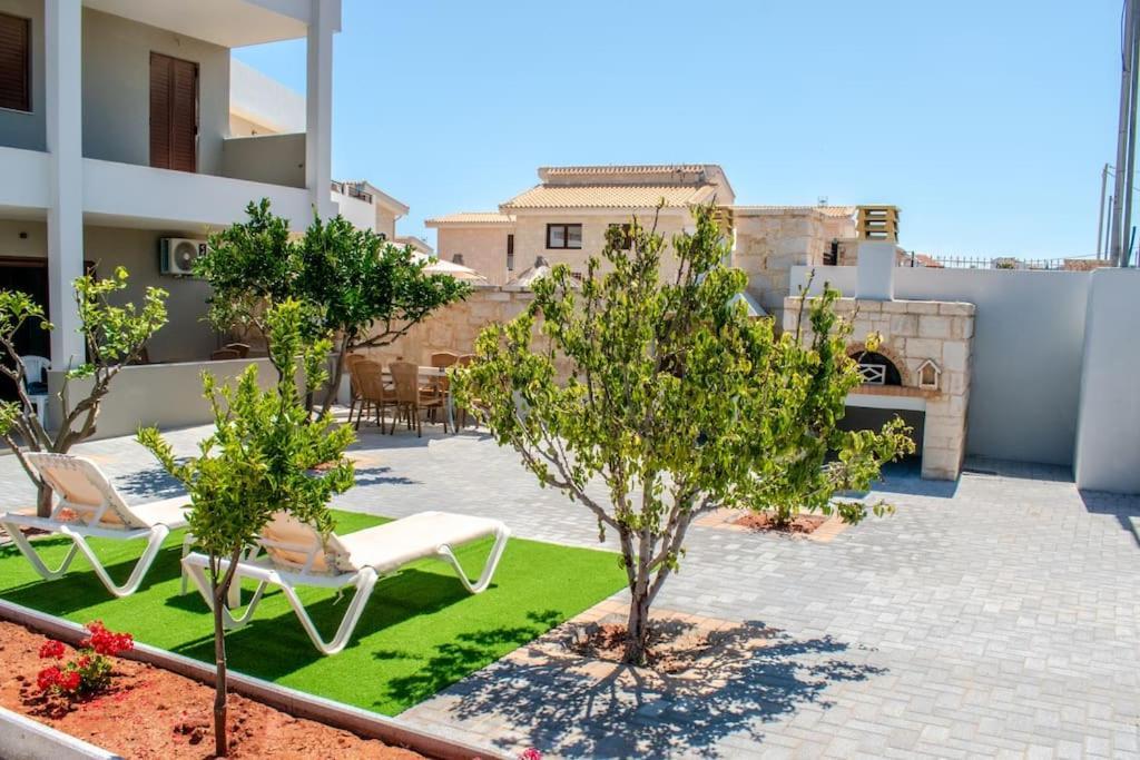 Md Residence Near The Beach W Bbq And Private Parking 赫索尼索斯 外观 照片