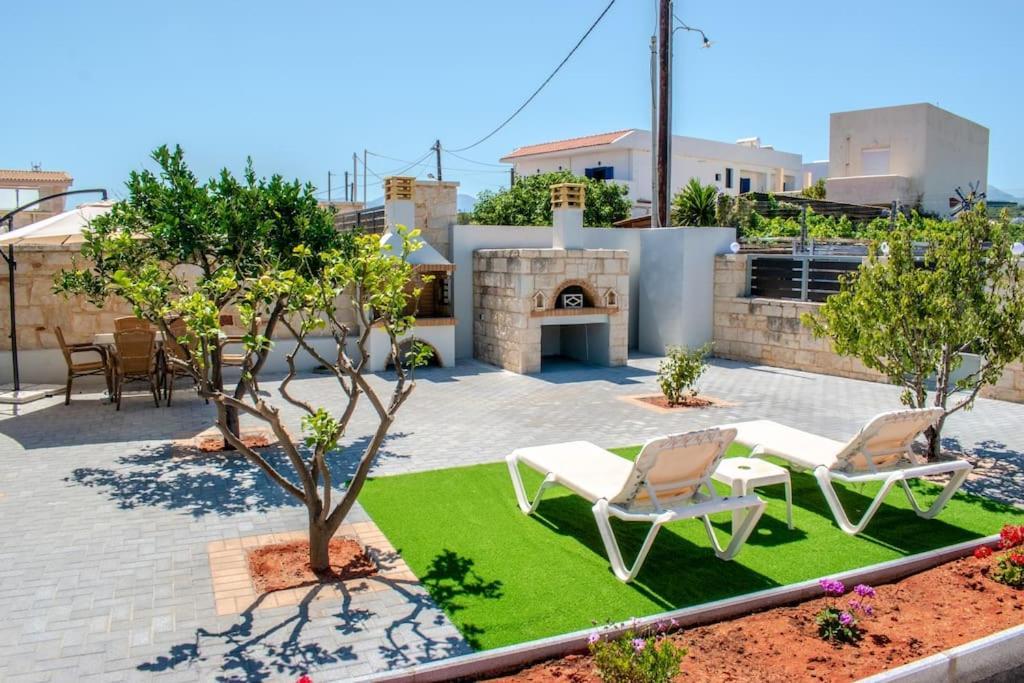 Md Residence Near The Beach W Bbq And Private Parking 赫索尼索斯 外观 照片